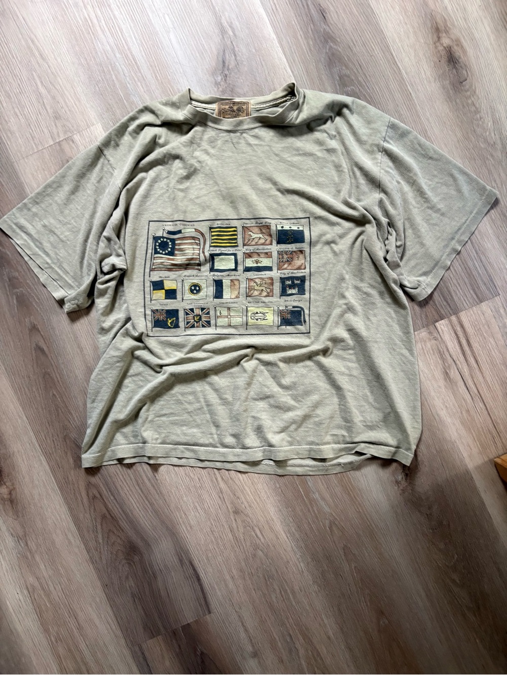 Vintage single stich Calvin Klein graphic t shirt